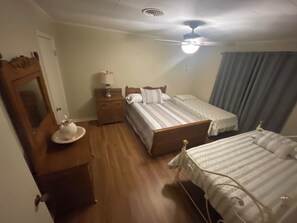 Room - 3-bedroom house in peaceful Marksville (Marksville)