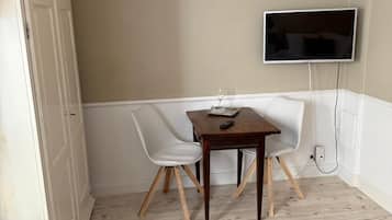 Fernseher