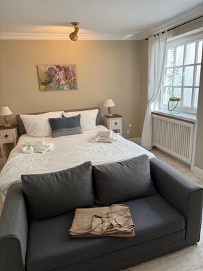 WiFi, bed sheets - Charming 1-room apartment Vacation apartment in Kampen on Sylt with garden (Kampen (Sylt))