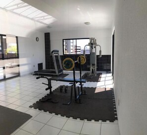 Fitness facility - Fully furnished apartment 2 blocks from Ponta Verde beach. (Maceió)