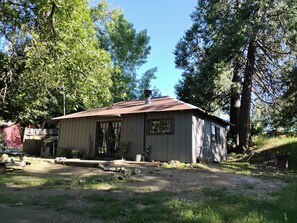 Exterior - Charming 1-bedroom cabin in tranquil Miramonte perfect for getaway (Miramonte)