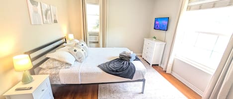 Desk, free WiFi, bed sheets