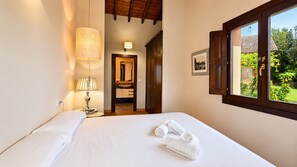 Room - Vrbo Property (Llames De Pria)