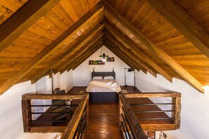 Room - Charming home with terrace and BBQ in peaceful Slavonian countryside. (Bartolovci)