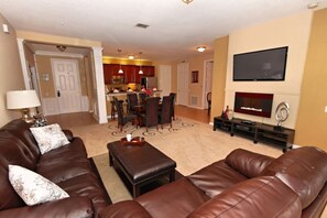 TV - Contempo Suite in Vista Cay Resort (Orlando)