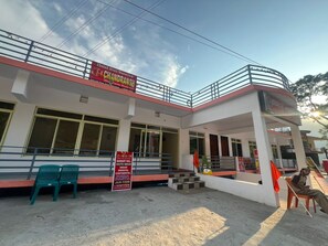 Exterior - Hotel Shri Narayan & Restaurant (Karnaprayag)