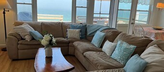 Private Duxbury Beach Serene 3-bedroom House, perfect for relaxing getaway
