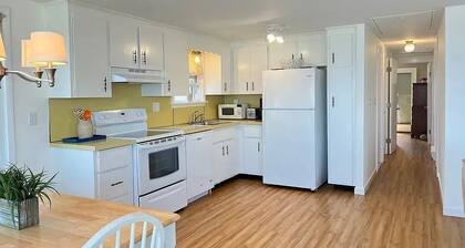 Private Duxbury Beach Serene 3-bedroom House, perfect for relaxing getaway