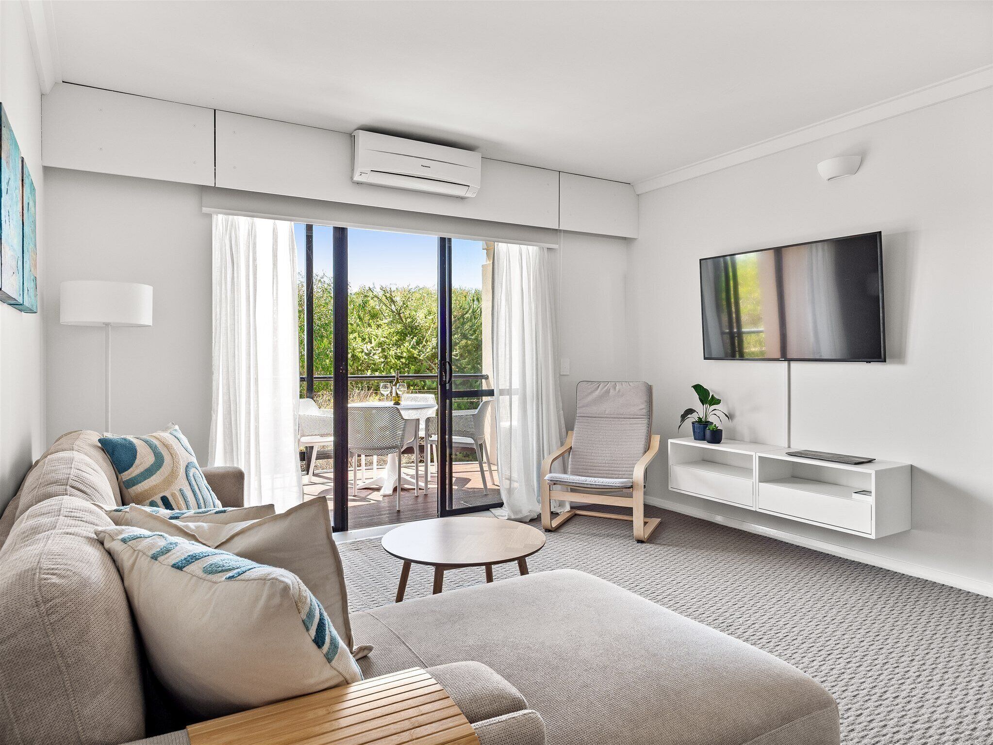 Sea Salt Retreat - Coastal Charm With Relaxed Elegance & Accessibility Features - Margaret River