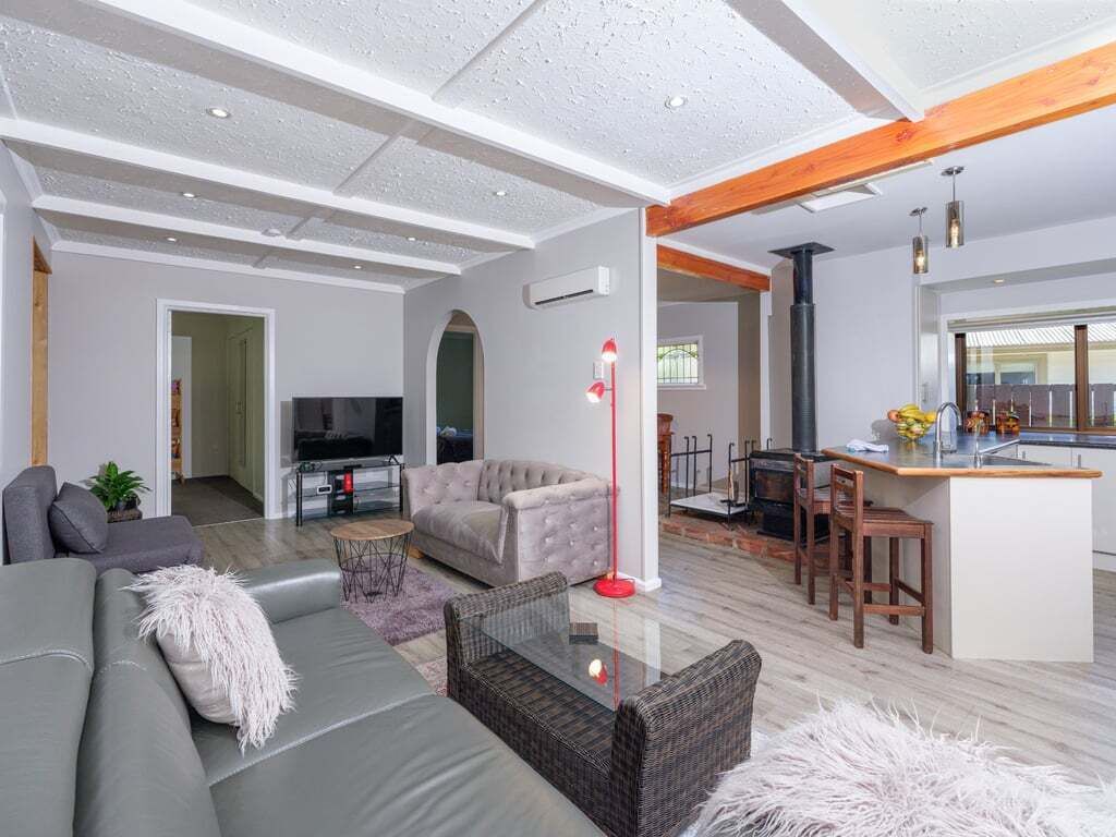 Fireplace, DVD player