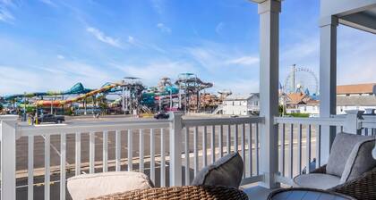 Hot Tub | Beach Block | Prof Cleaned