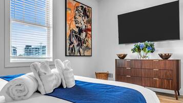 4 Schlafzimmer, Schreibtisch, Bügeleisen/Bügelbrett, Reisekinderbett