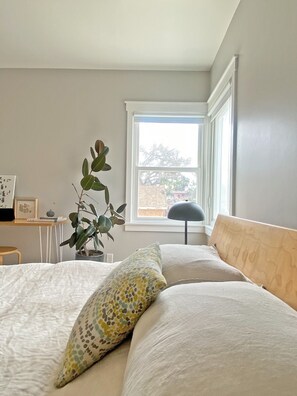 1 bedroom, desk, iron/ironing board, free WiFi - Steps to SoFi Stadium & FIFA26 World Cup w/ Free Parking (Inglewood)