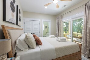 2 bedrooms, iron/ironing board, WiFi, bed sheets - Perfect OBX Stay - Cozy 2BR apartment in Kitty Hawk close to the beach & dinning (Kitty Hawk)