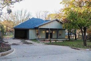 Exterior - The Rustic Charm (Midlothian)