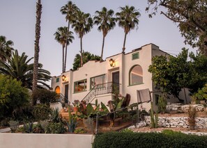 Exterior - Prime Silver Lake Art-Filled Bungalow • Patio + Sunset Views of Hollywood Sign (Los Angeles)