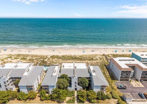 Direct Ocean Front 3BR w/ Pool
