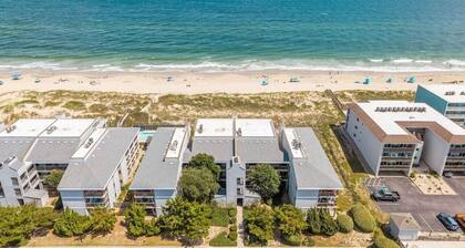 Direct Ocean Front 3BR w/ Pool