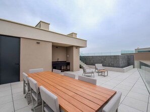 Outdoor dining - Petram Villa with Rooftop pool by Interhome (Umag/Savudrija)
