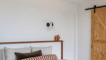 2 chambres, coffres-forts dans les chambres, fer et planche Ă repasser