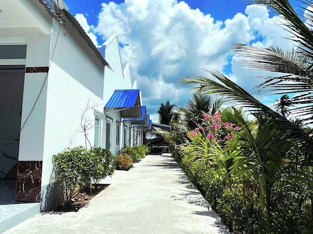 Exterior. An Thanh Motel