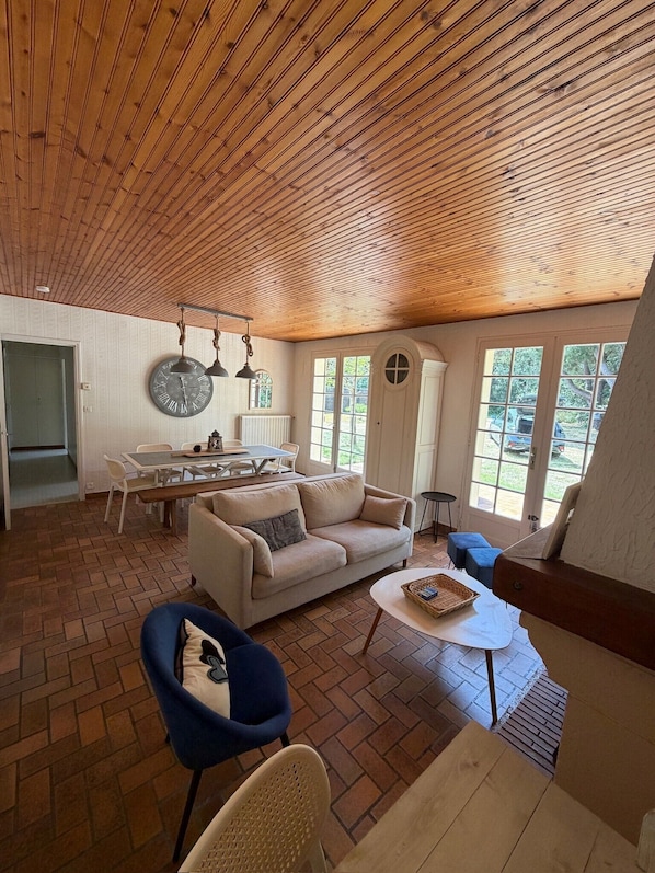 TV, stereo - Vacation home in Bretignolles-sur-Mer (Bretignolles-sur-Mer)