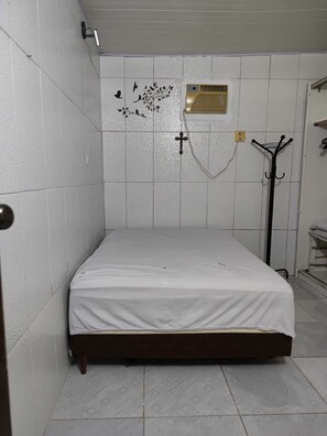 Chambre, 1 lit double, non-fumeurs, climatisation | Wi-Fi gratuit