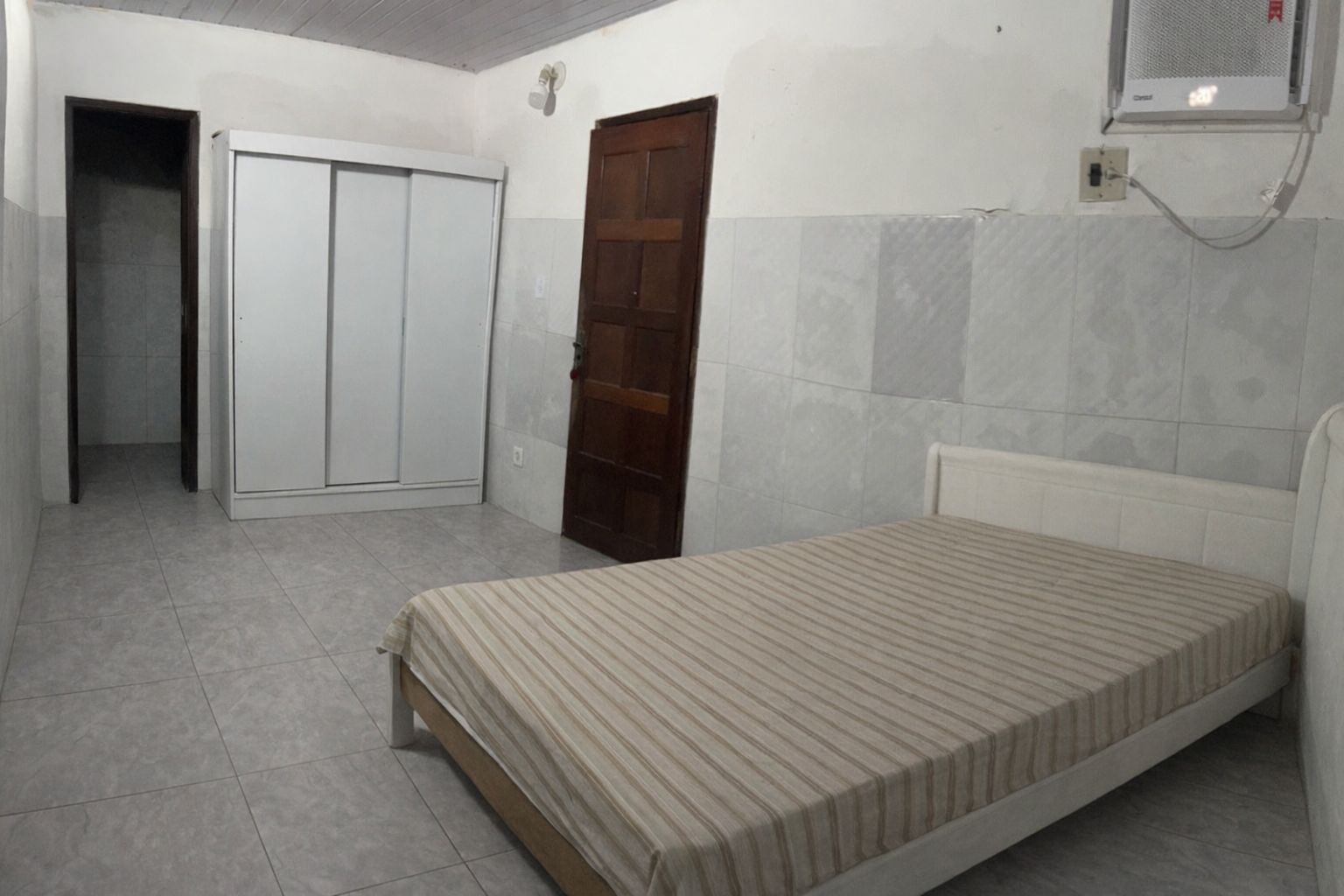 Suite, 1 Queen Bed, Oceanfront | Free WiFi