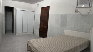 Phòng Suite, 1 giường cỡ queen | Truy cập Internet không dây miễn phí, bộ trải giường 
