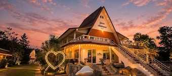 Brown Andaman Krabi resort and cafe