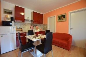 Interior - Spacious apartment with terrace and outdoor kitchen with sea view (Opatija)
