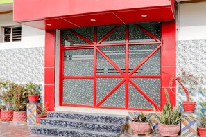 Reception - Hotel O Rae Bareli Railway Junction (Raebareli)