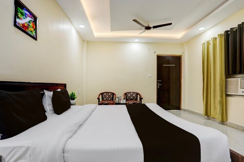 Hotel O Rae Bareli Railway Junction