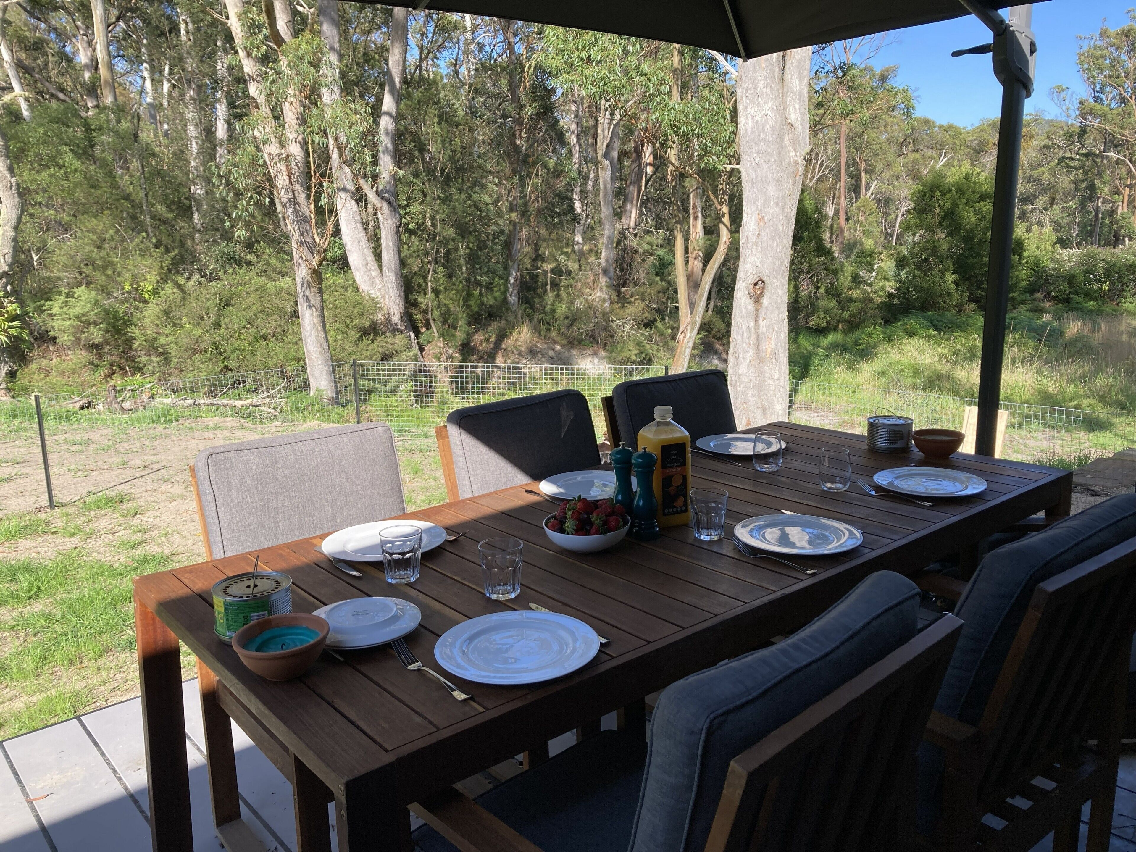 Outdoor dining