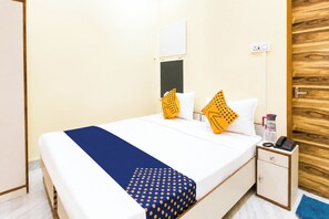 Habitación Deluxe doble | Ropa de cama hipoalergénica, escritorio, sistema de insonorización