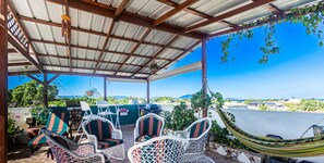 Outdoor dining - Charming 2-Bedroom Apartment in Sosua with Garden & BBQ (Sosúa)