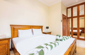 Room - Luxury 4BR pool villa Pratamnak Soi5- 50m to beach (Pattaya)