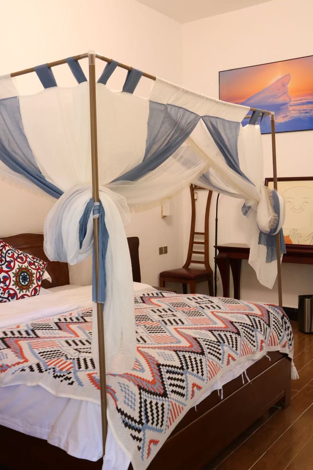 Comfort-Doppel- oder -Zweibettzimmer, Hügelblick