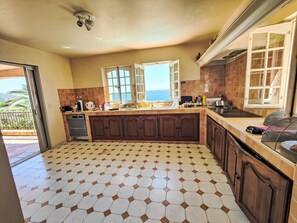 Unclassified image, 3 of 25, button - Villa Sea View by Interhome (Rayol Canadel)