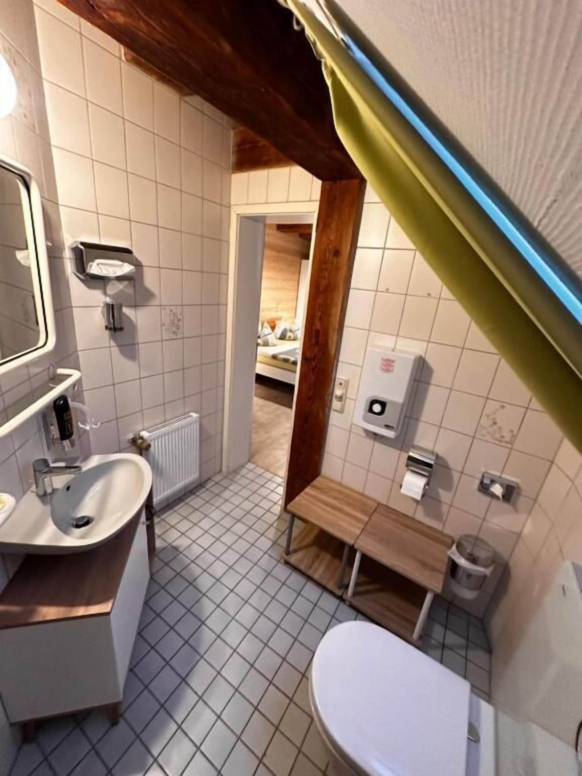 Apartment, Balcony, Garden View | Bathroom | Bathtub, hair dryer, towels, soap