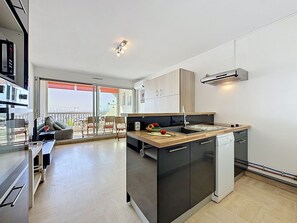 Unclassified image, 2 of 30, button - Apartment Eden by Interhome (La Grande Motte)