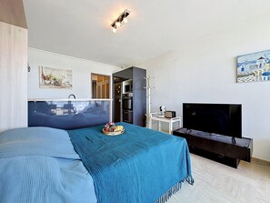 Unclassified image, 5 of 30, button - Apartment Eden by Interhome (La Grande Motte)