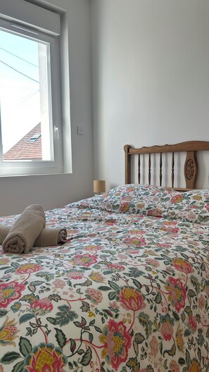 Desk, free WiFi, bed sheets - Vrbo Property (Bergerac)