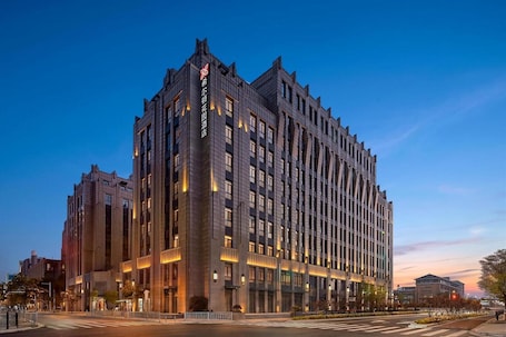 Exterior. Hilton Garden Inn Shanghai Wujiaochang