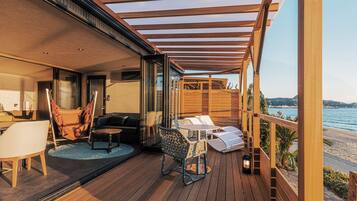 Luxury Triple Room, Balcony, Sea View | Outdoor dining