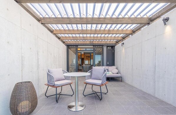 Standard Twin Room, Balcony, Sea View | Outdoor dining