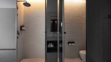 Classic Double Room, City View | Bathroom | Free toiletries, hair dryer, slippers, towels