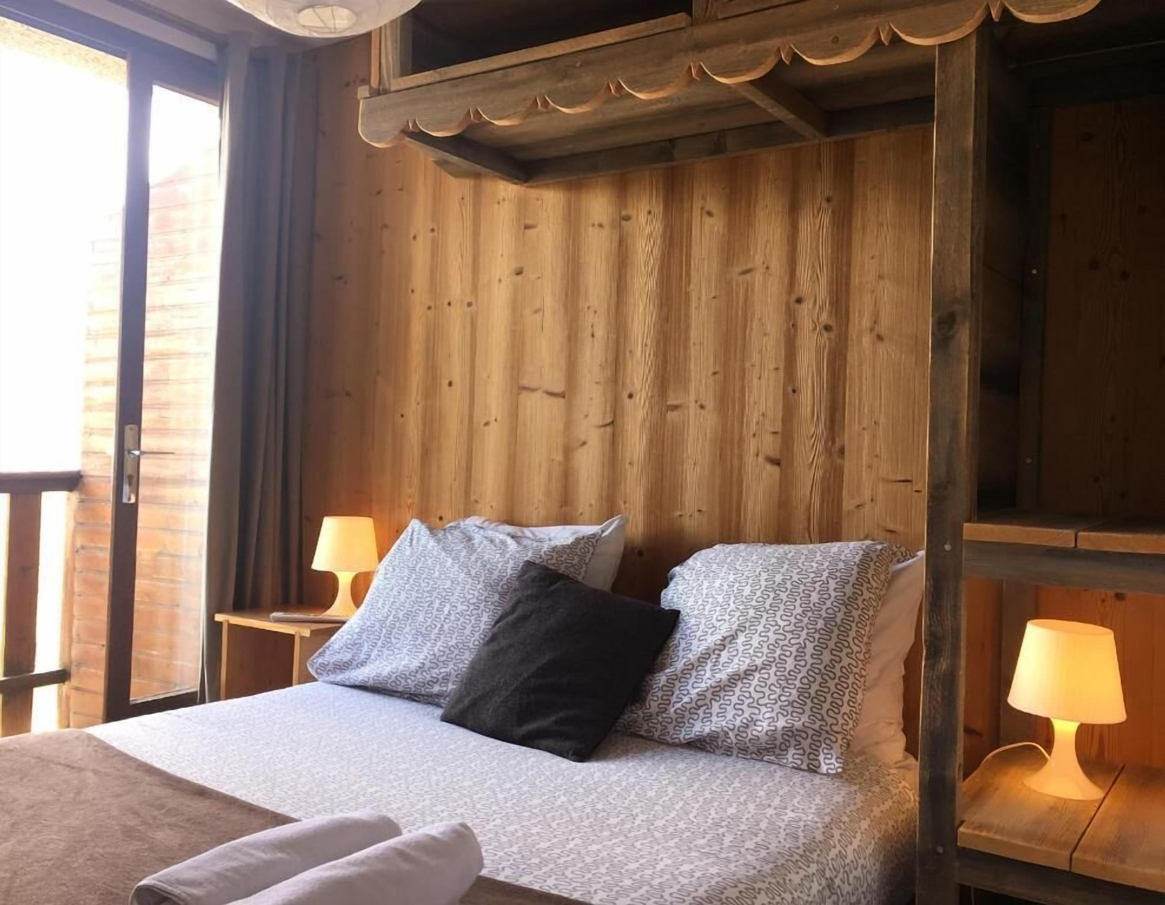 Standard Double Room, Balcony, Mountain View | Desk, soundproofing, free WiFi