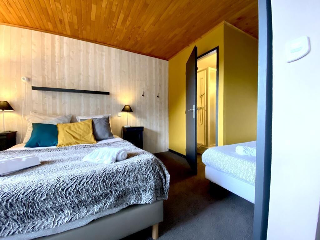 Double Room, Balcony, Mountain View | Desk, soundproofing, free WiFi