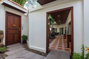 Villa, 2 Schlafzimmer, eigener Pool, Poolblick | Außendetails